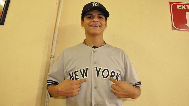 Dallas Alexis Martínez Millán firmado por Yankees de Nueva York