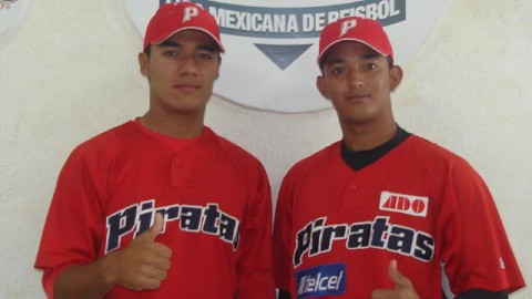 Irvin Domínguez y José Espinoza de la Liga Rookie de la Academia LMB