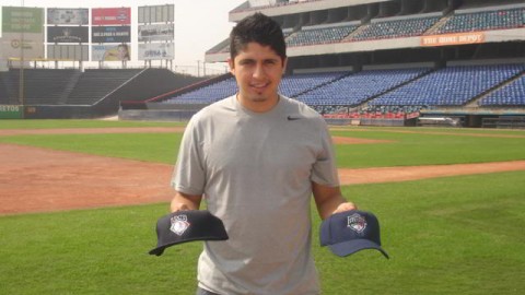 Ramiro Peña de Yankees de Nueva York en el Estadio de Beisbol Monterrey